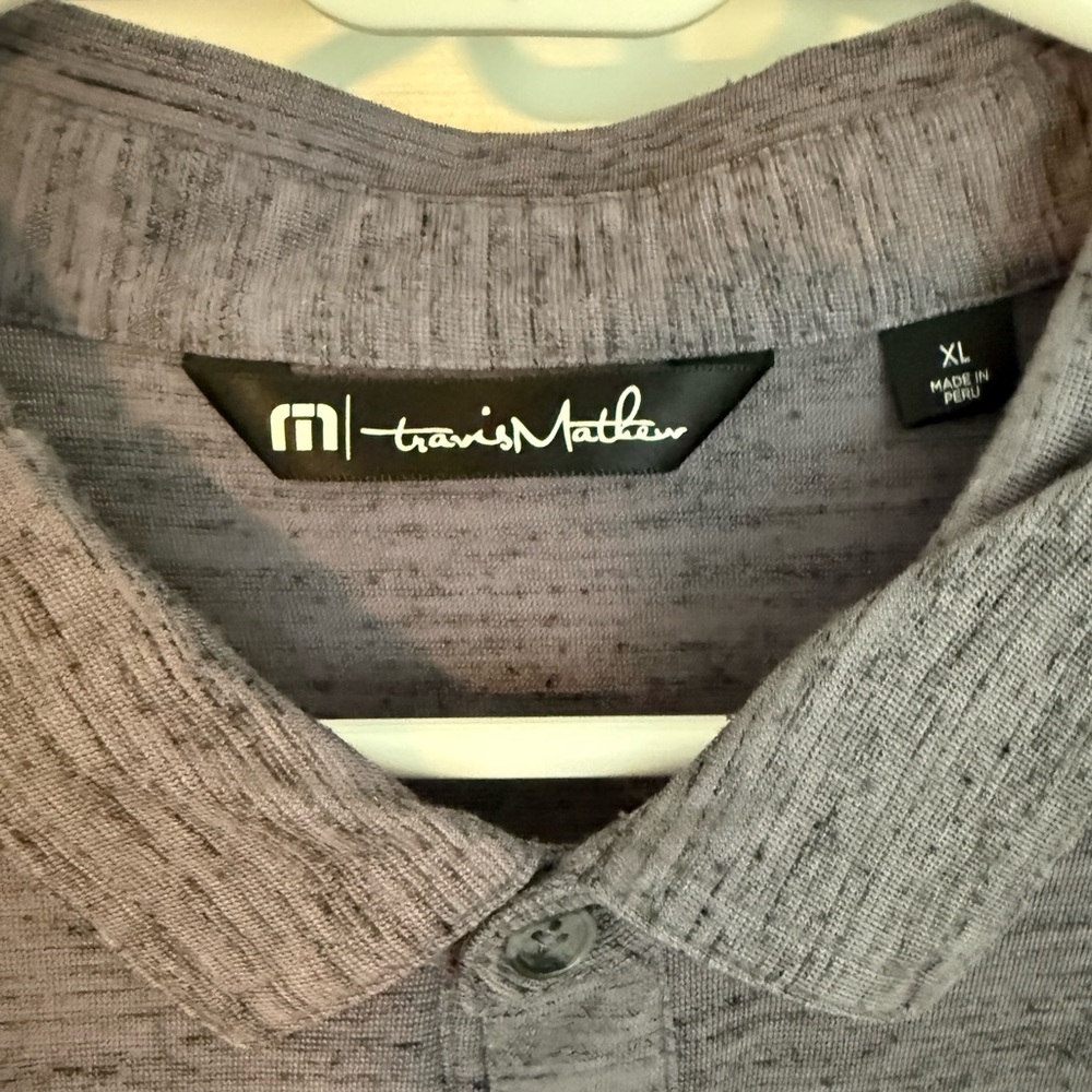 XL men’s polo. Like new.